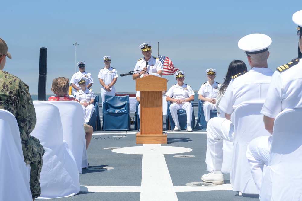 USS Mobile (LCS 26) Blue Crew Holds Change of Command Ceremony