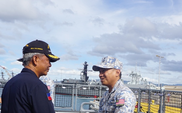 PH frigate in Hawaii receives visits from multinational counterparts