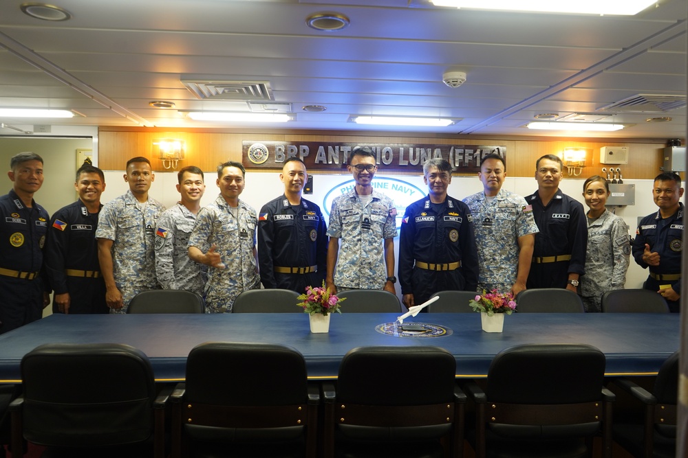 PH frigate in Hawaii receives visits from multinational counterparts