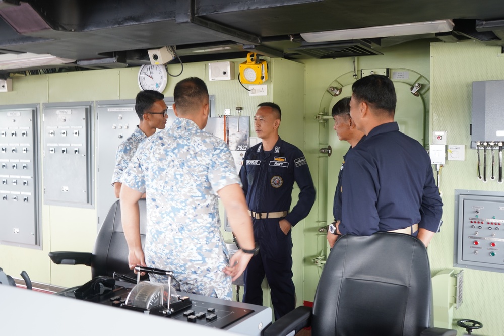 PH frigate in Hawaii receives visits from multinational counterparts