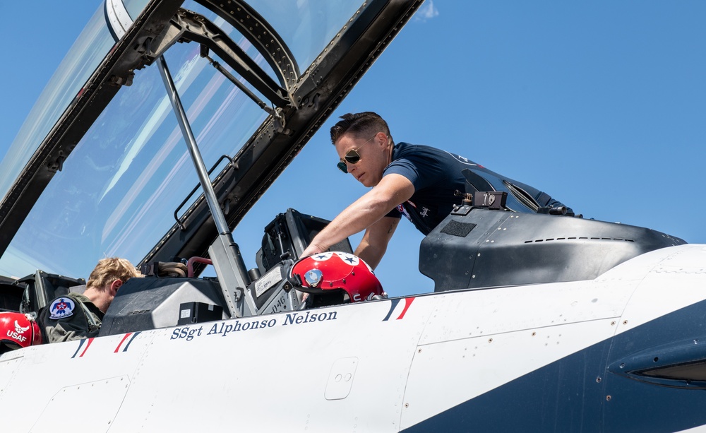 Air Force Thunderbirds perform at Hill AFB Air Show