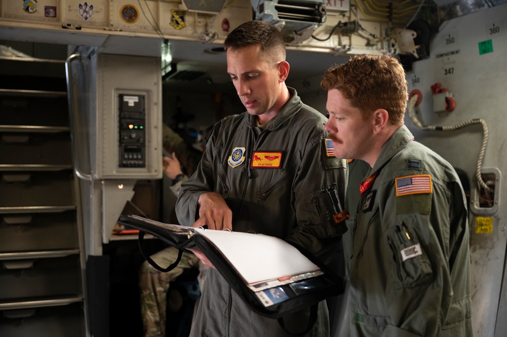 16th Airlift Squadron Executes Aerial Refueling Proficiency Mission