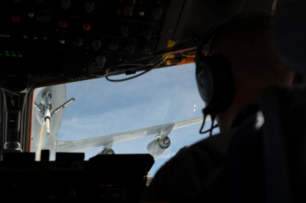 16th Airlift Squadron Executes Aerial Refueling Proficiency Mission