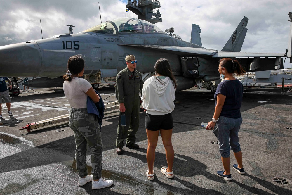 DVIDS Images Abraham Lincoln holds an open ship tour day during