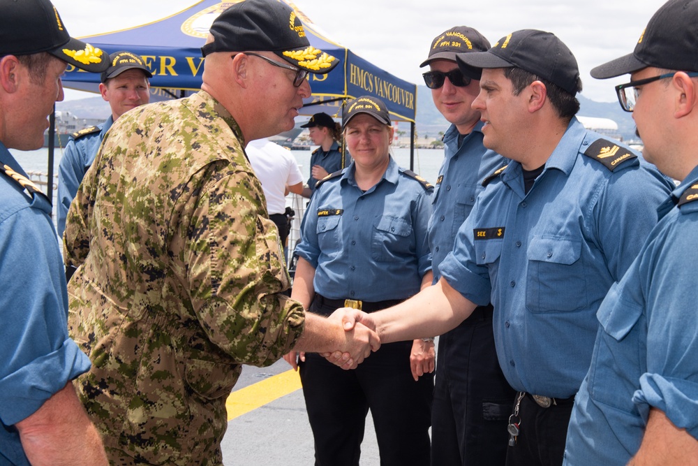 CJOC visits HMCS Vancouver during RIMPAC 2022
