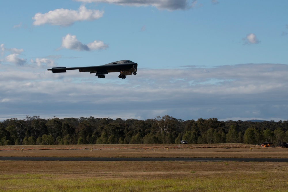 DVIDS - News - B-2 Spirit stealth bombers deploy to RAAF Base