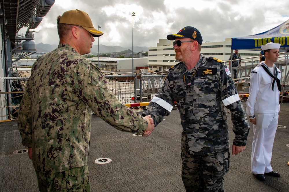 CFMCC Visits CTF 176 Leadership During RIMPAC