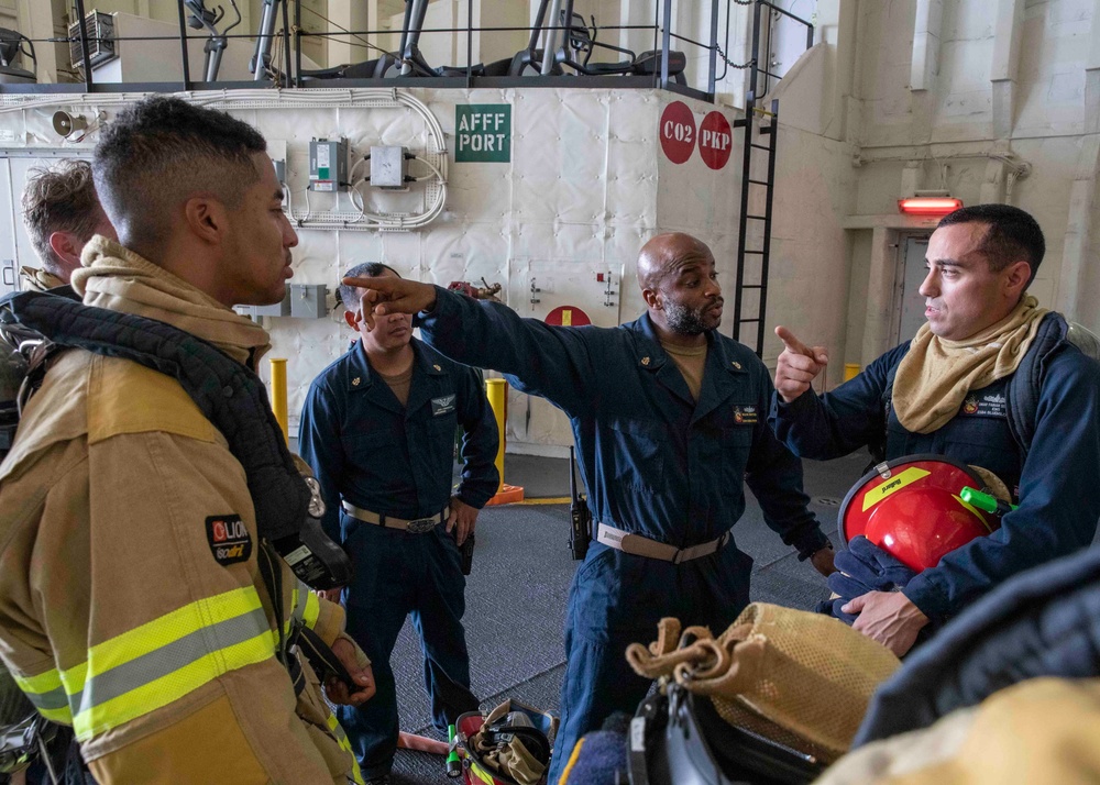 USS Hershel &quot;Woody&quot; Williams (ESB 4) conducts a damage control drill.