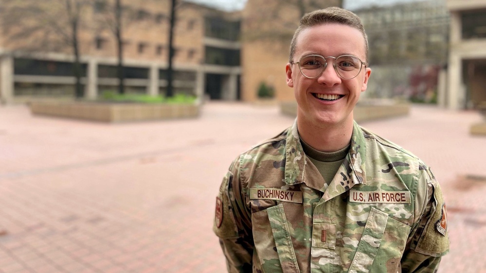 USU Medical Student Chose the Air Force &quot;to Honor Grandfather&quot;