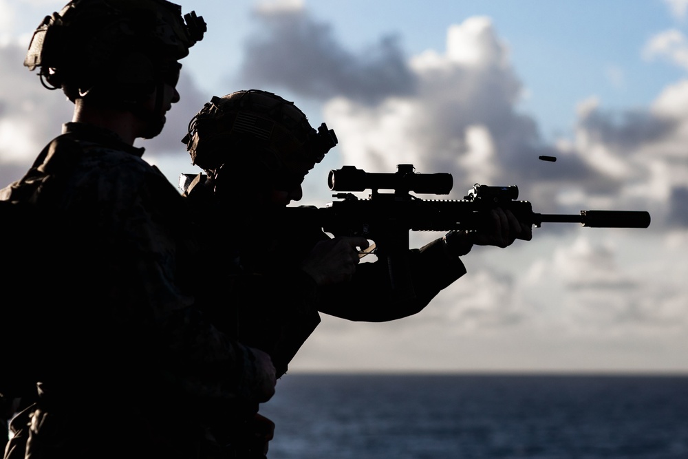 22nd Marine Expeditionary Unit Conducts Live-Fire Exercise Aboard USS Kearsarge