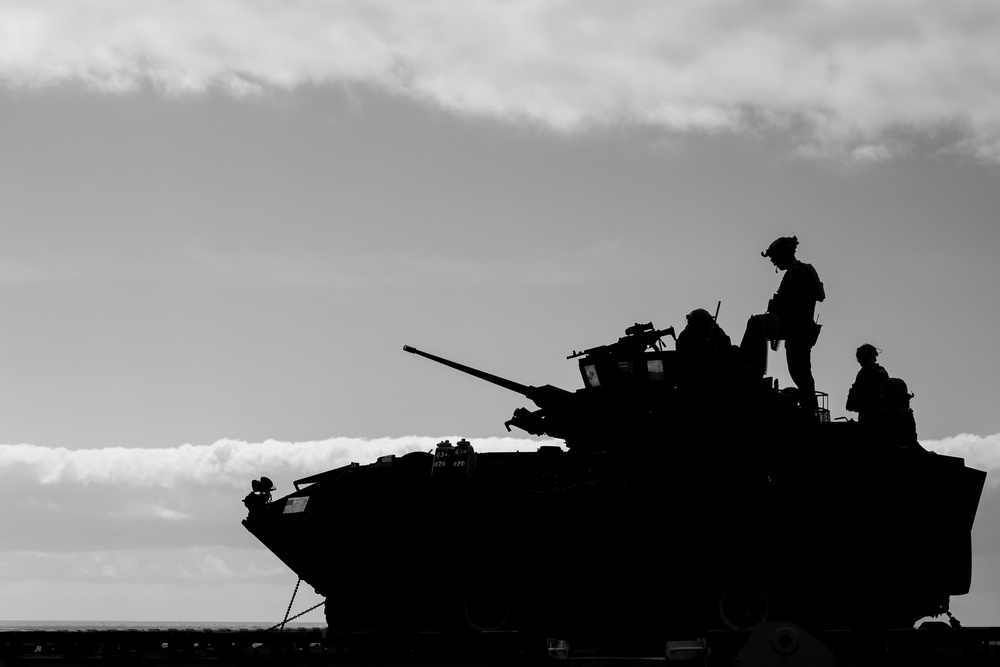 22nd Marine Expeditionary Unit Conducts Live-Fire Exercise Aboard USS Kearsarge