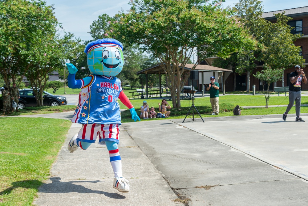 Harlem Globetrotters visit Team Moody
