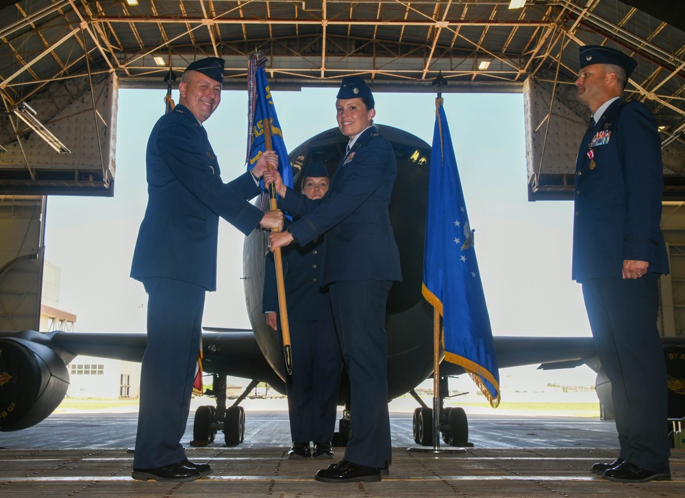 97 AMW welcomes 9 new commanders in 2022