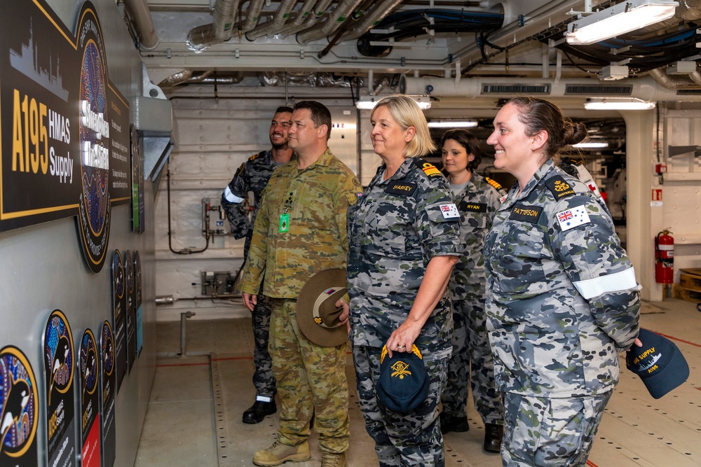 VIP visits to HMAS Supply