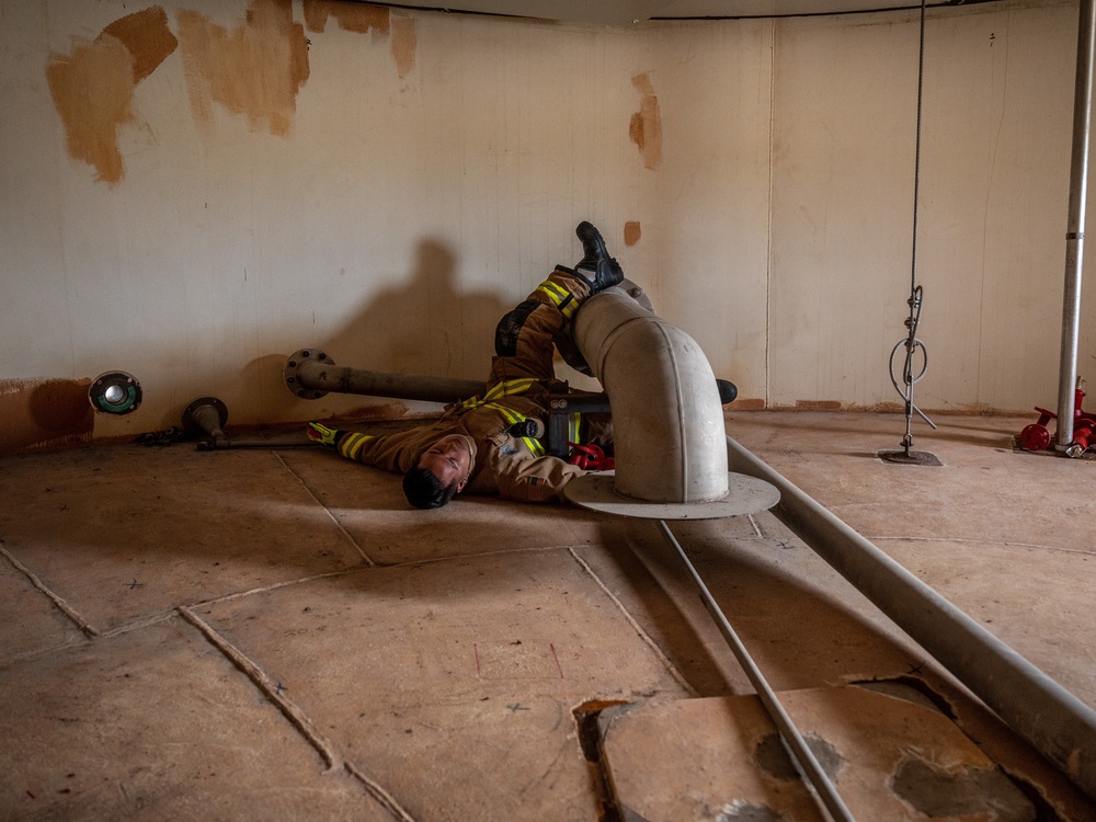 The 914th Fire Emergency Services conducts Confined Space Rescue Training