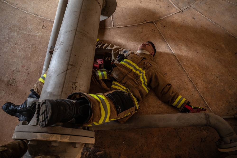 The 914th Fire Emergency Services conducts Confined Space Rescue Training