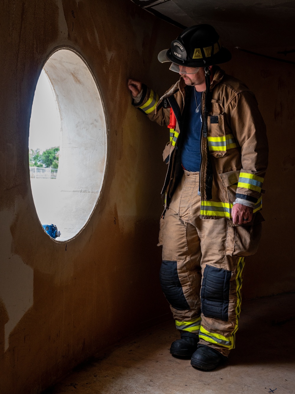 The 914th Fire Emergency Services conducts Confined Space Rescue Training