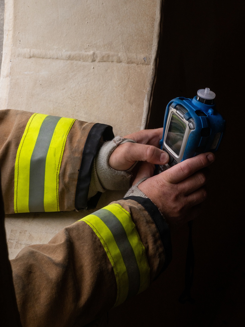 The 914th Fire Emergency Services conducts Confined Space Rescue Training