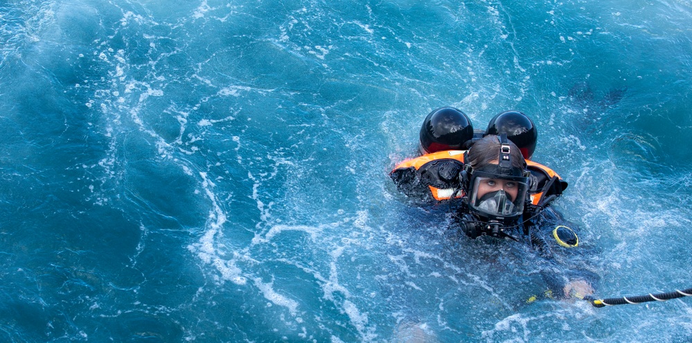 RIMPAC 2022: Royal Canadian Navy Dive Team Conducts Dive Training