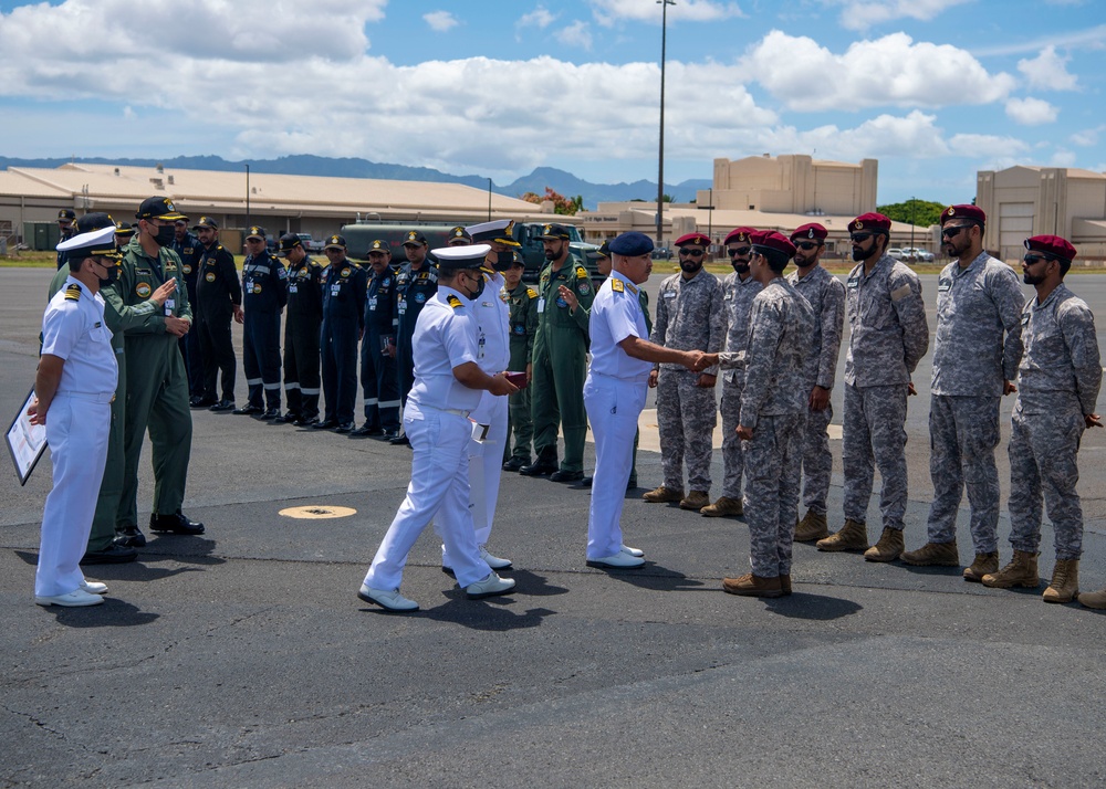 Vice Adm. Sanjay Mahindru Visits with Partner Nations Air Crew and Officers