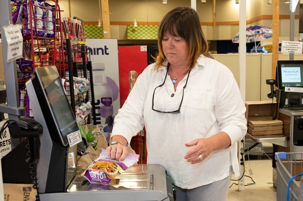 Hanscom Commissary now open on Mondays