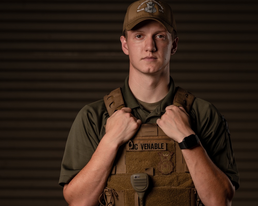 Marine Patrol Airmen rescue 8 victims from a capsized vessel in Tampa Bay