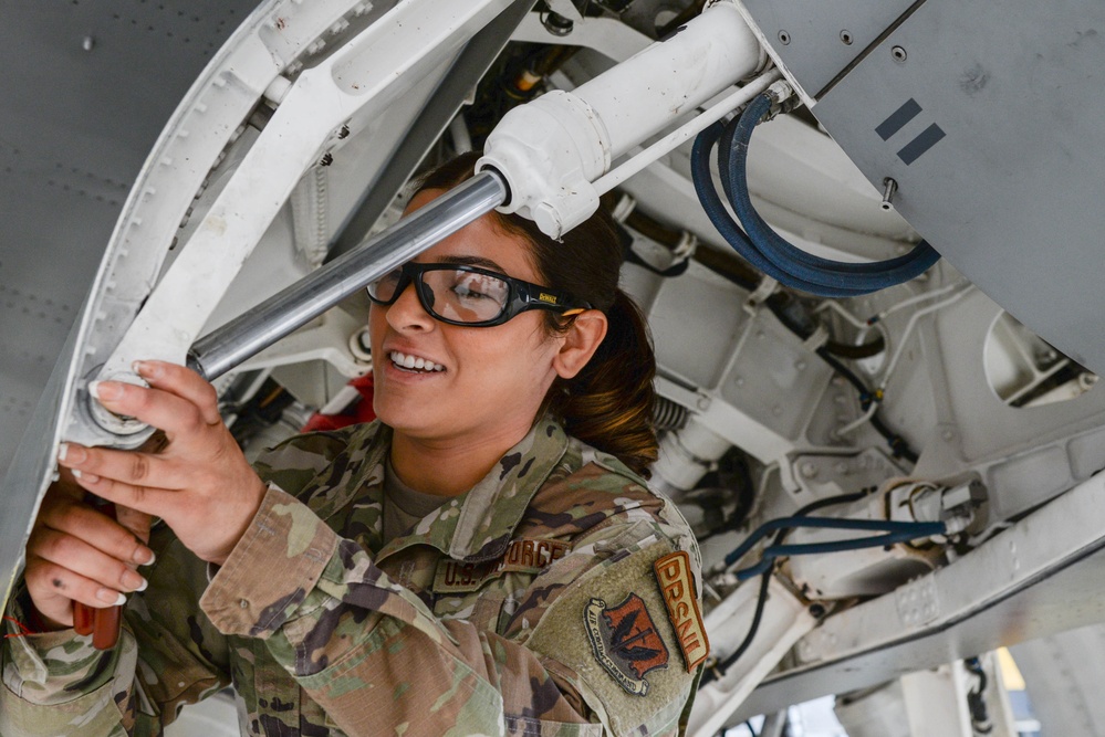 177th Fighter Wing holds Maintainer for a Day program