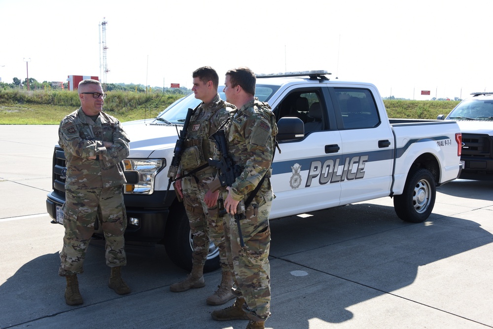 U.S. Air Force Chief Master Sgt. Mikael Sundin Visits 171st Air Refueling Wing