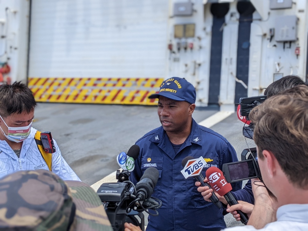 Coast Guard Cutter Midgett hosts media during RIMPAC 2022