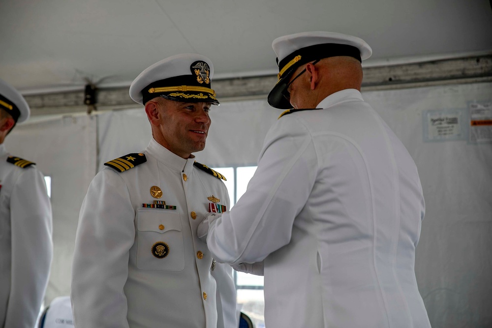 USS Truxtun Changes Command