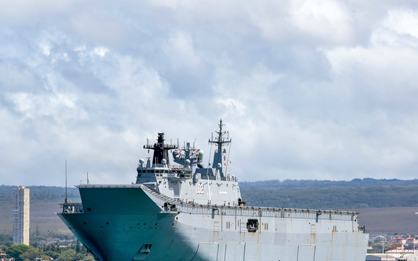HMAS Canberra departs Pearl Harbor for RIMPAC 2022