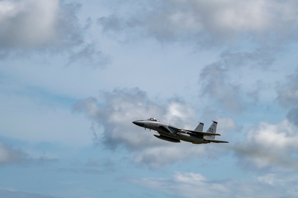 F-15 Eagles increase readiness through training