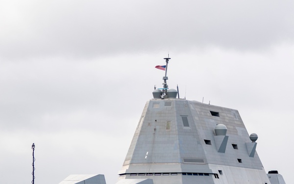 USS Michael Monsoor (DDG 1001) departs Pearl Harbor for RIMPAC 2022