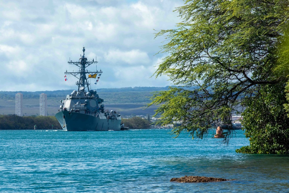 USS Spruance Departs Pearl Harbor