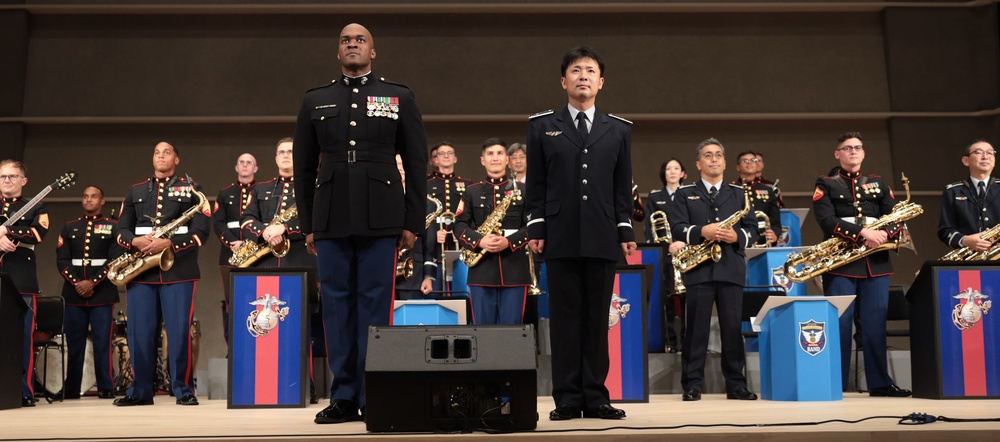 III MEF Band Performs with SWADF Band