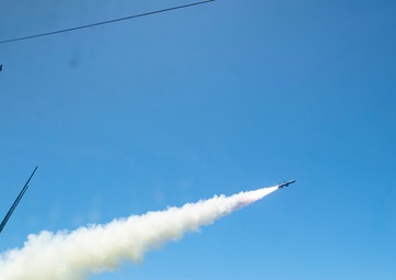 HMCS Winnipeg fires Harpoon Missiles during RIMPAC 2022