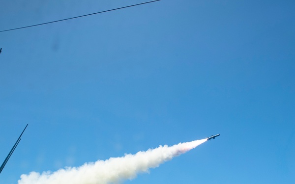 HMCS Winnipeg fires Harpoon Missiles during RIMPAC 2022