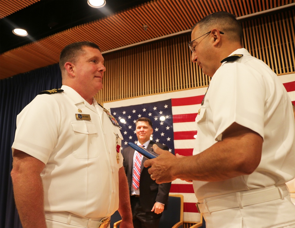 IWTC Virginia Beach Conducts Change of Command
