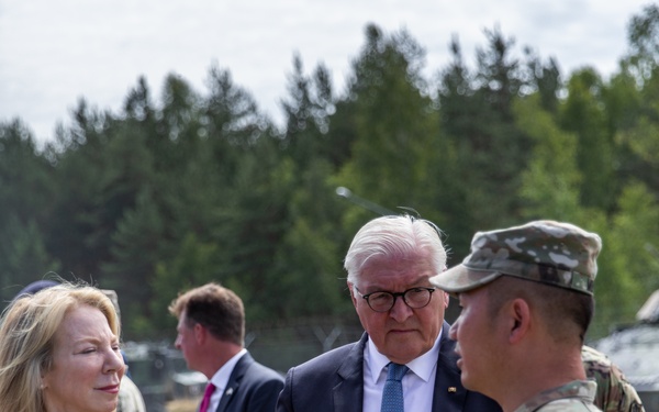 German President visits 7th Army Training Command alongside U.S. Ambassador to Germany
