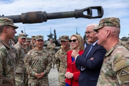 German President visits 7th Army Training Command alongside U.S. Ambassador to Germany