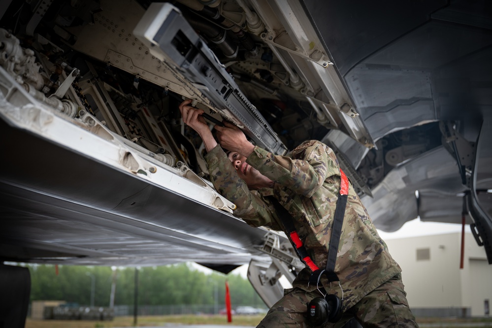 3rd Wing hosts quarterly load competition