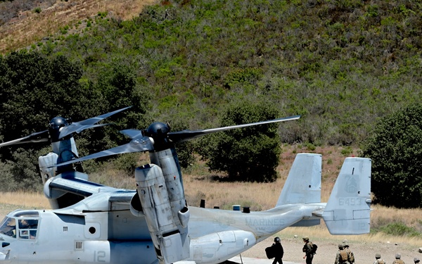 30th CES integrates with Navy Seabees, Marine Engineers