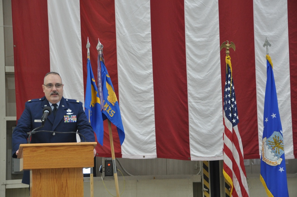 908th Aircraft Maintenance Squadron Welcomes New Commander