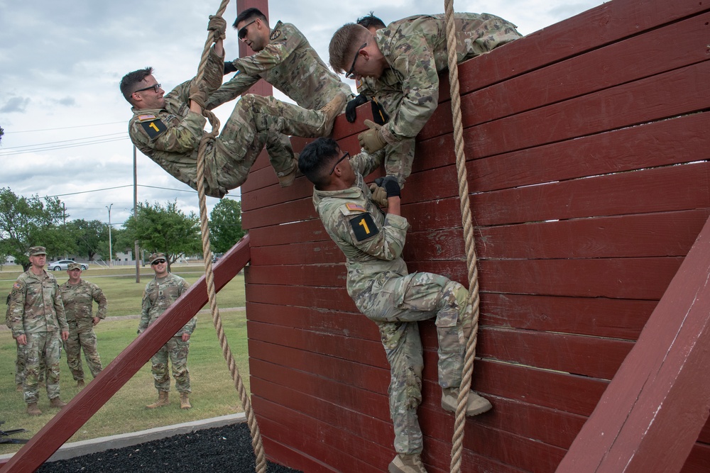 Military Police Build Teamwork in Best Squad Competition