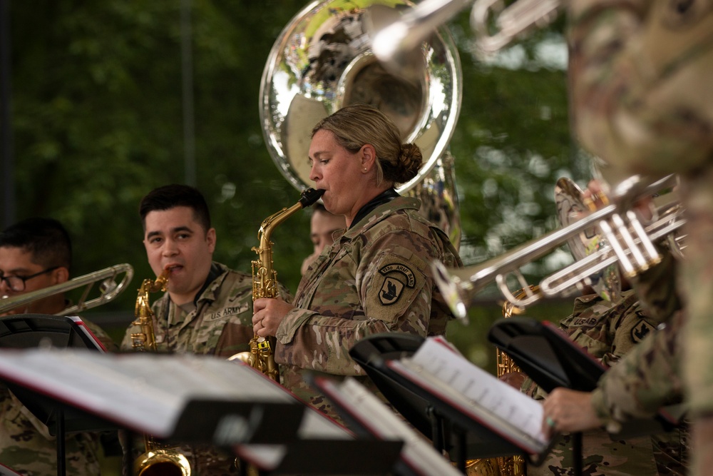 133rd Army Band tunes up at Lacey In Tune