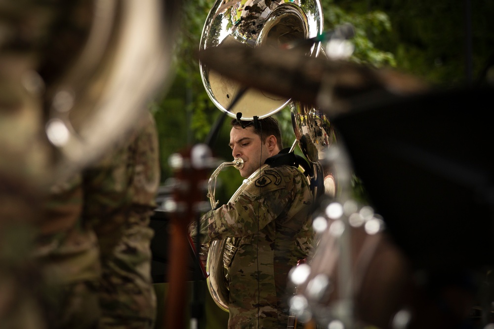 133rd Army Band tunes up at Lacey In Tune