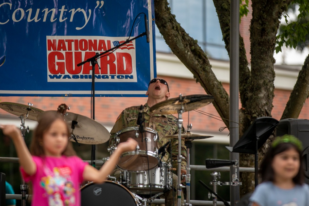 133rd Army Band tunes up at Lacey In Tune