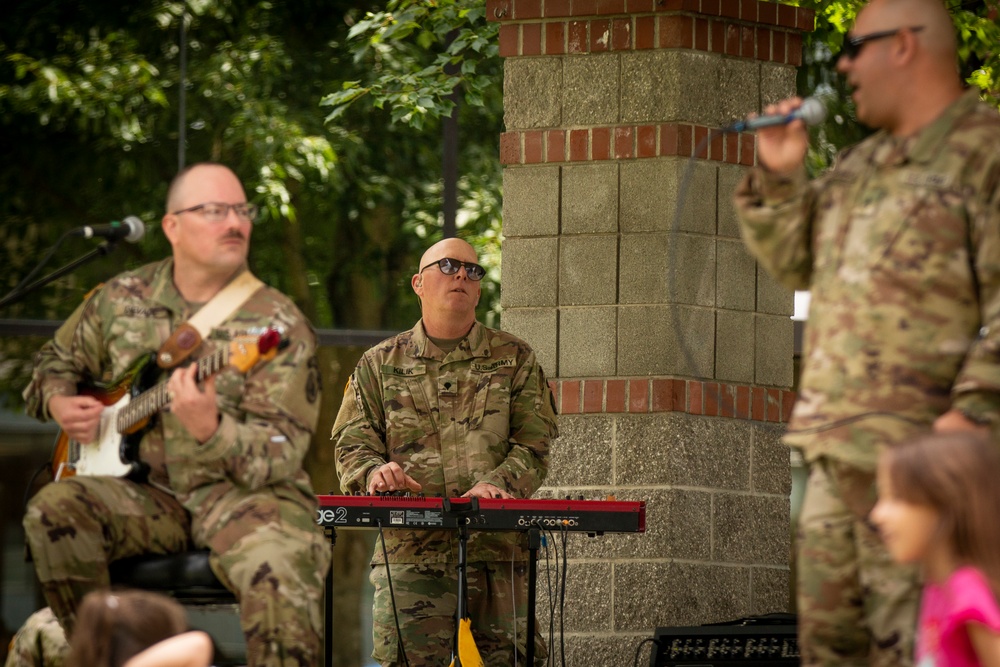 133rd Army Band tunes up at Lacey In Tune