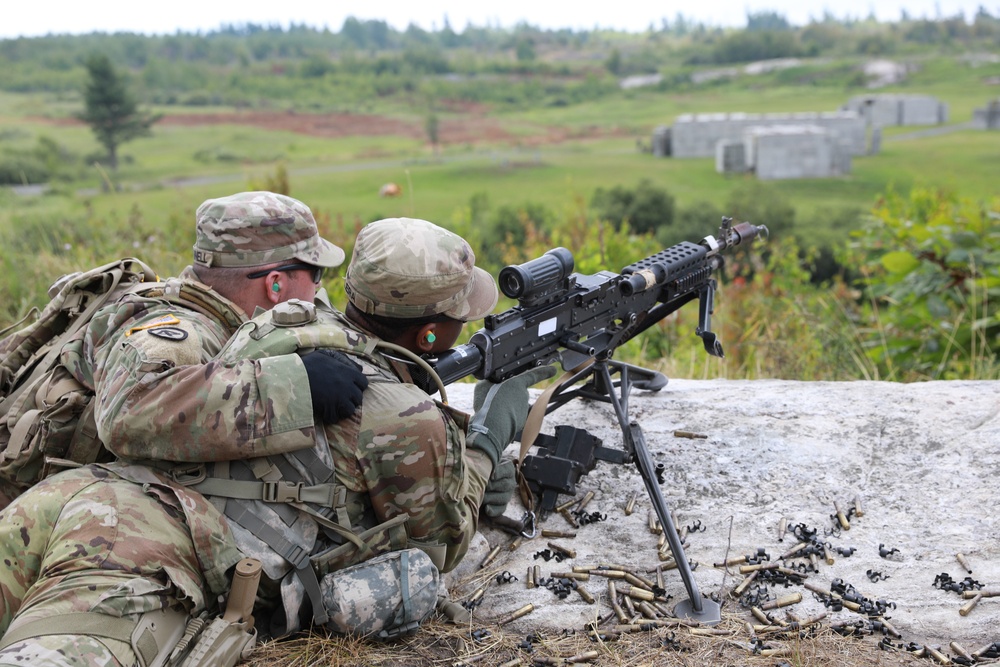 Bravo Co. 2-113th Infantry Battalion Conducts Live-Fire at XCTC