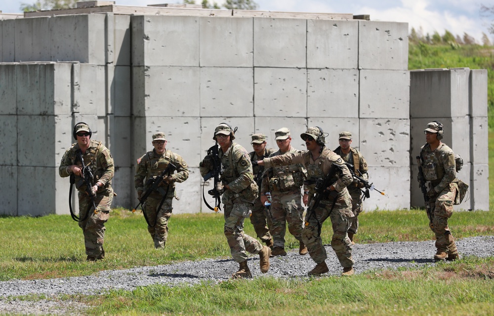 Bravo Co. 2-113th Infantry Battalion Conducts Live-Fire at XCTC